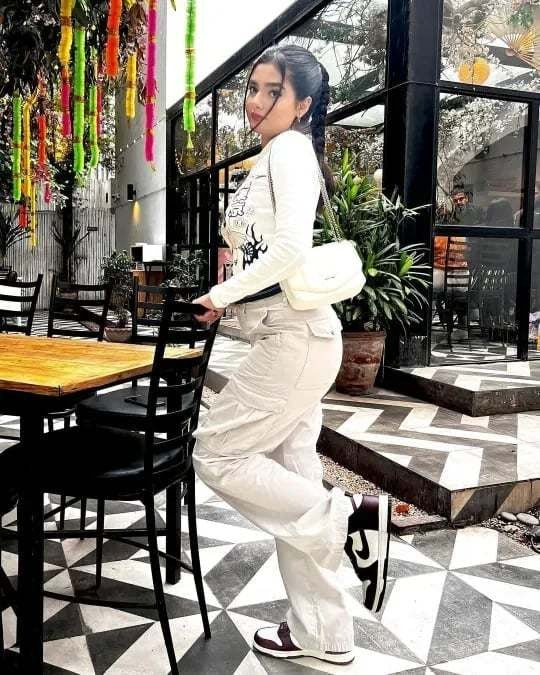 Pantaloni Cargo Ajustabili Eleni