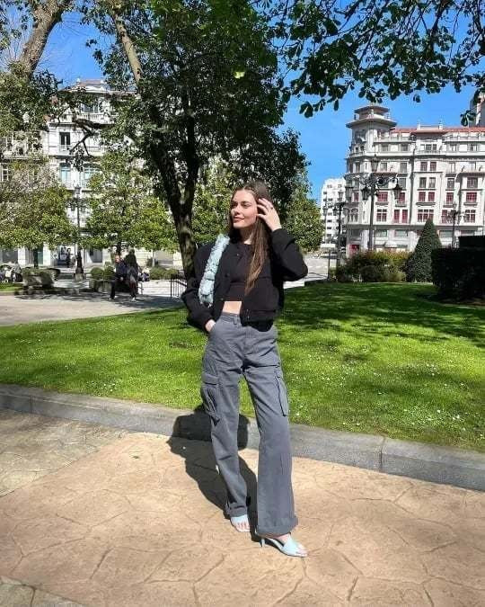 Pantaloni Cargo Ajustabili Eleni
